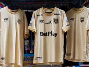 Inter de Bogota y Aterciopelados