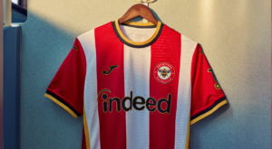 Brentford lanza camiseta para 2 temporadas